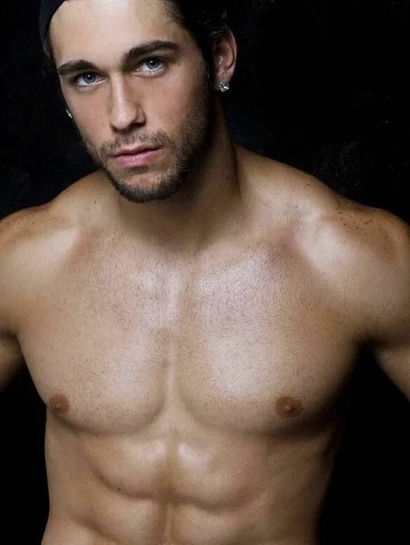 Nick strong. Ник айлер торс. nick ayler boyfriend. ник айлер ноги.