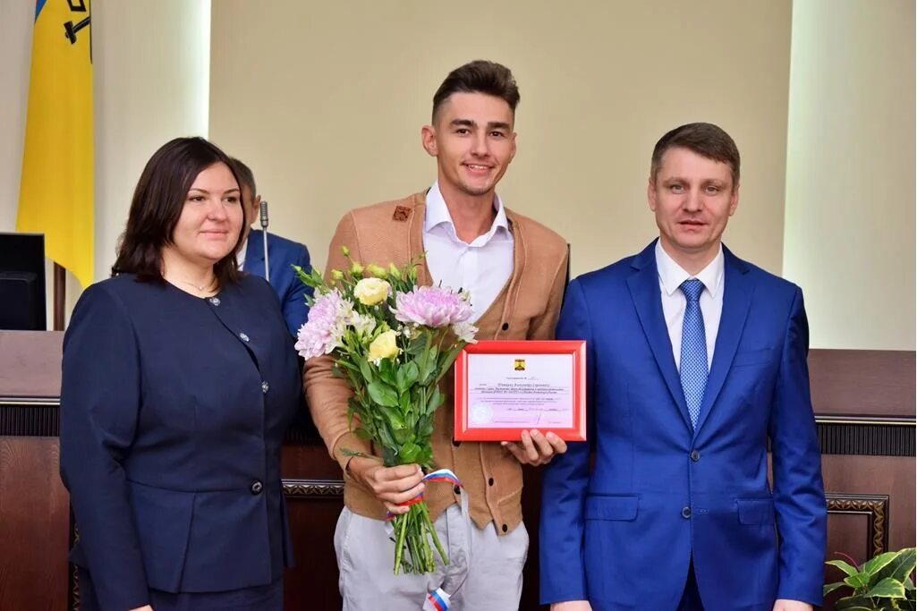 Курсы шахты. Стипендии дгту шахты. стипендия в дгту ростов на дону. семенихин шахты дгту. стипендиат главы администрации.