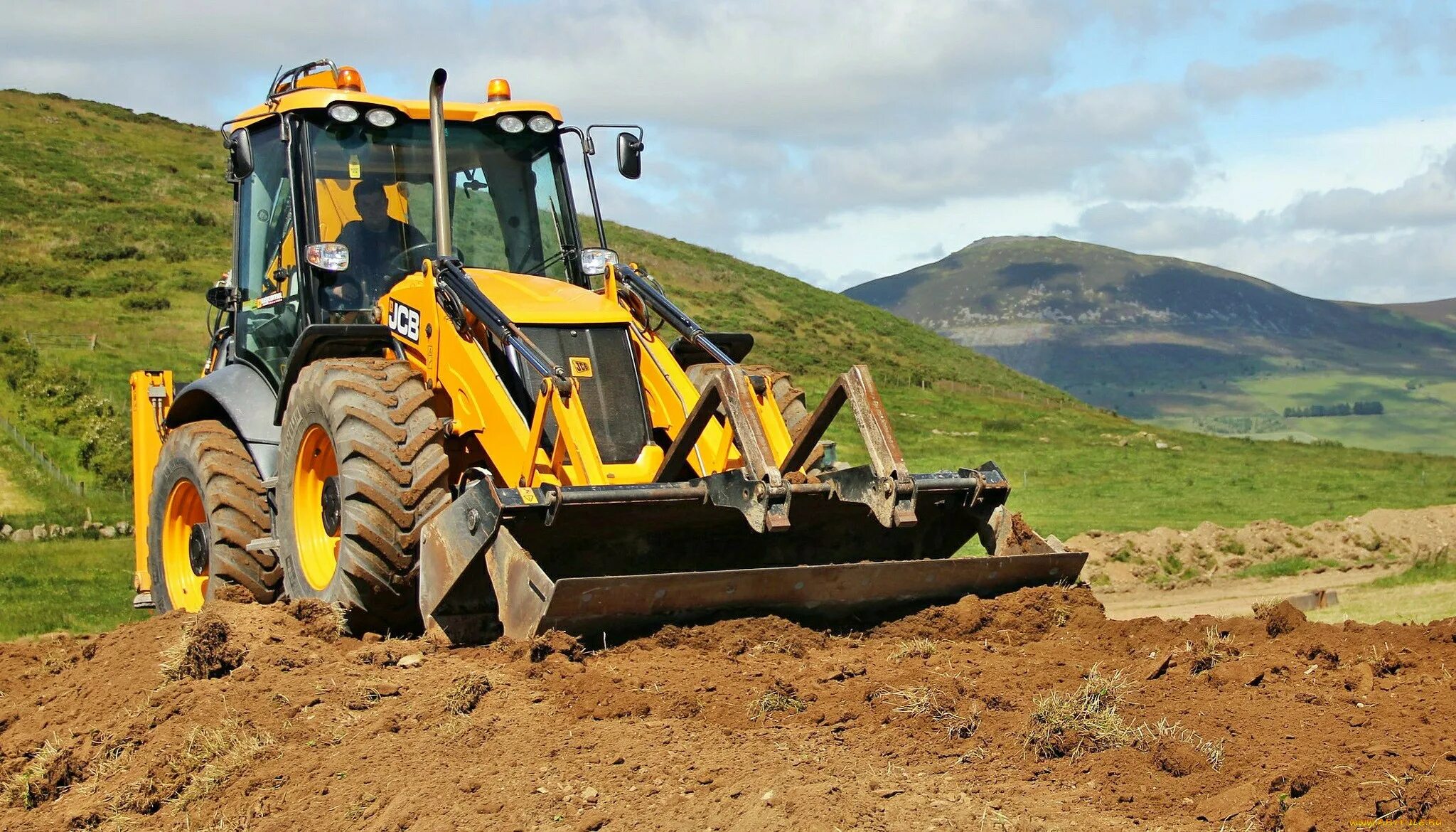 Трактор желтый с ковшом JCB. Джисибишка трактор. Трактор с ковшом. Ковш тракторный.