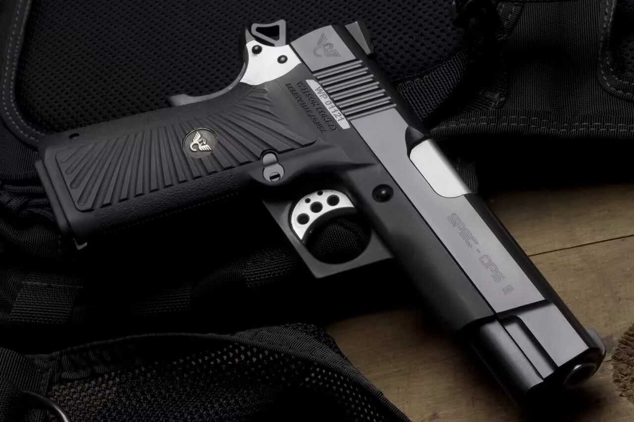 Опс 9. Вилсон комбат 1911. Кольт 1911 комбат. Wilson Combat 1911 Custom. Беретта 92 от Вилсон комбат.