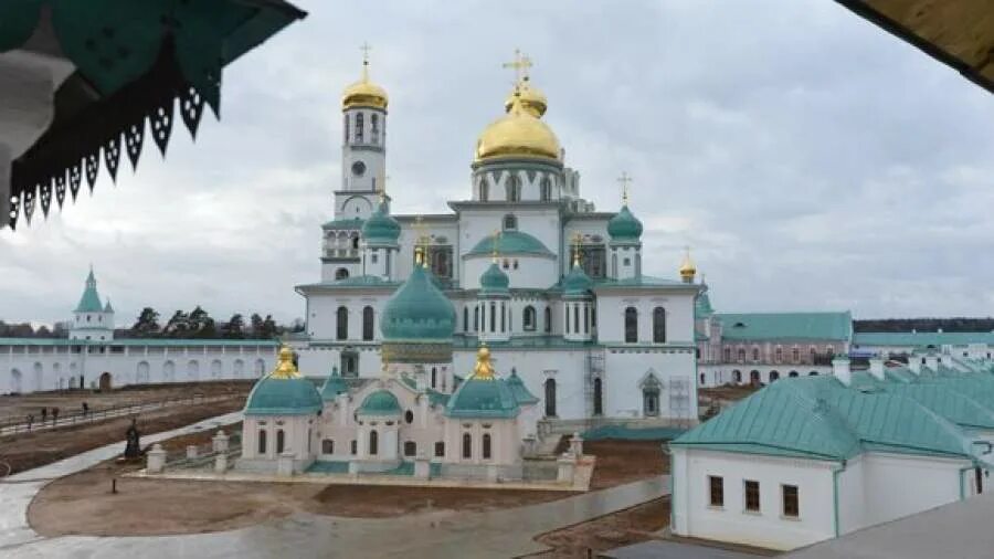 освящение воскресенского собора новоиерусалимского монастыря. новый иерусалим кувуклия гроб господень. копия храма господнего. кувуклия в новоиерусалимском монастыре. воскресенский собор кувуклия.