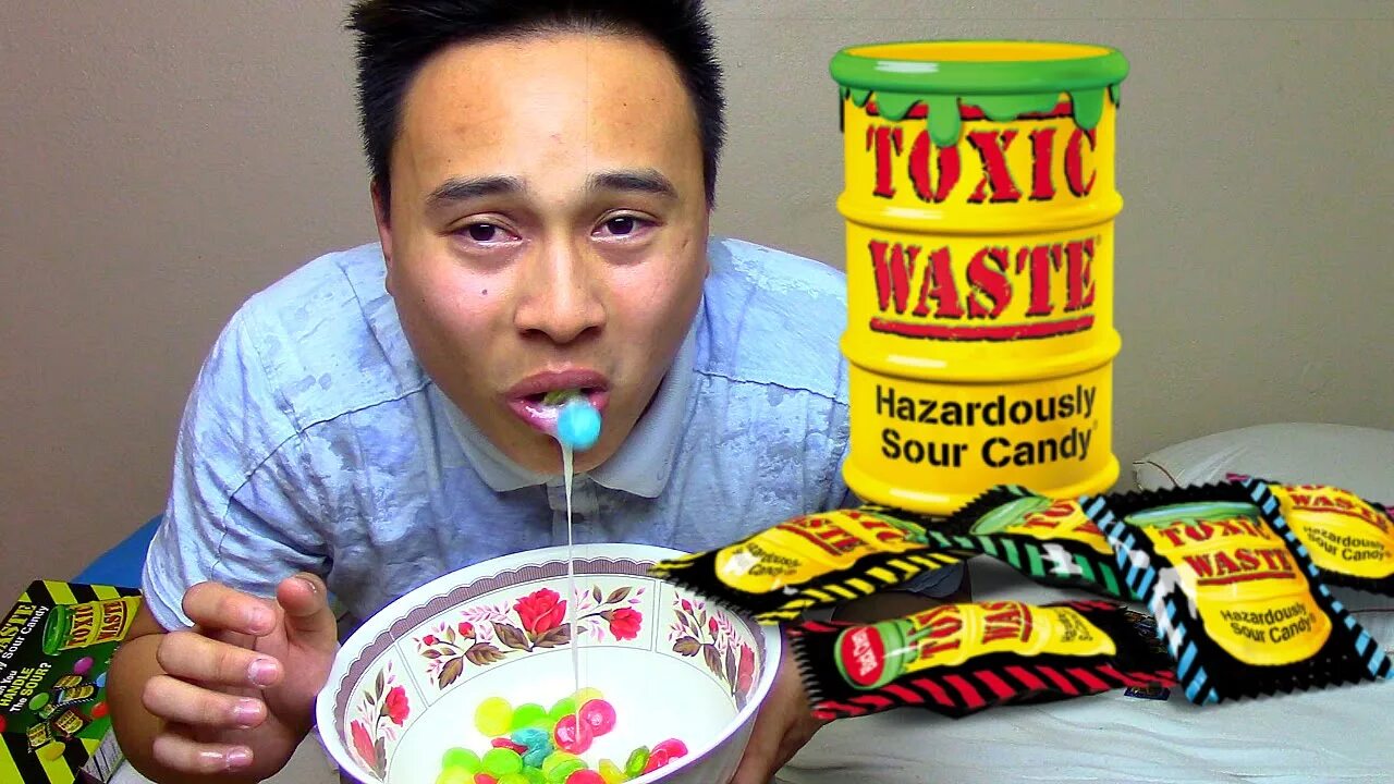 Бывший токсик. Toxic waste. Toxic waste hazardously. Toxic waste (Candy). Toxic waste острый соус.