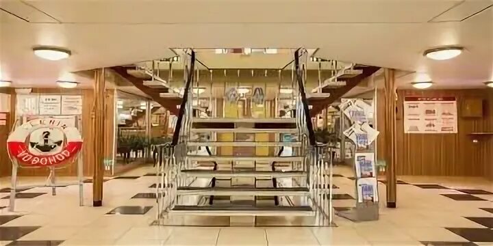 Круиз теплоход ленин