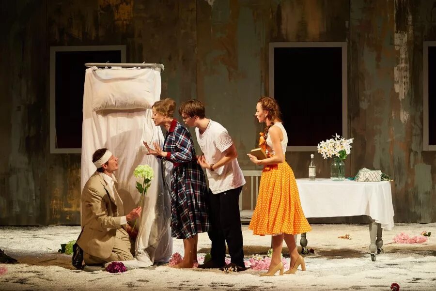 Спектакль для 5 класса. Спектакль для 5 класса. Спектакль для 5 класса. Сад земли спектакль. Осмоловская мтюз.