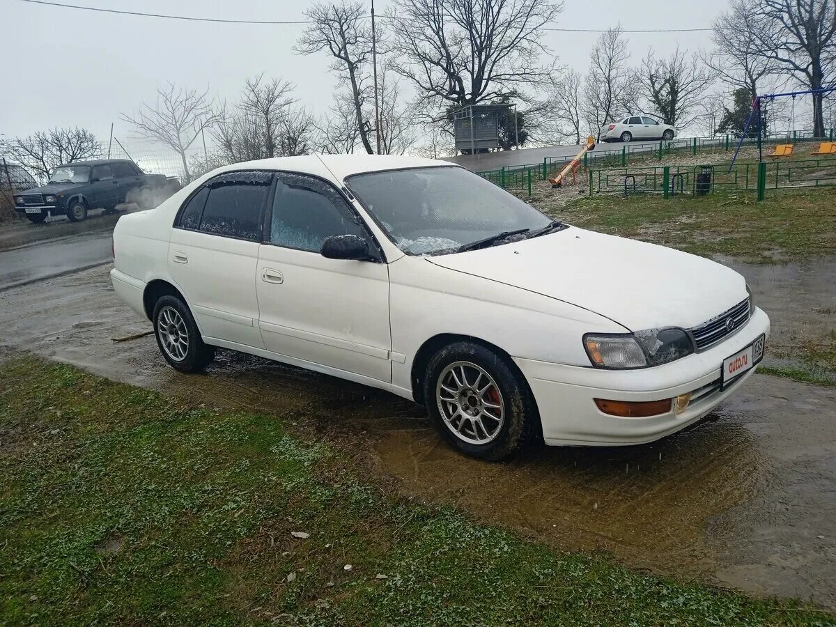 Тойота корона 1994 года. Toyota corona 190. Тойота корона 94 год. Тойота corona 1995. Тойота корона 190 белая.
