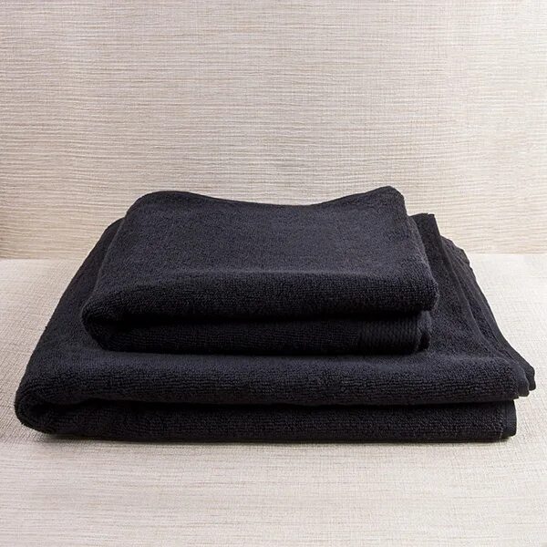 Полотенце черное махровое. Черное полотенце. Черное махровое полотенце. Набор черных полотенец. Полотенце черное одноразовое.