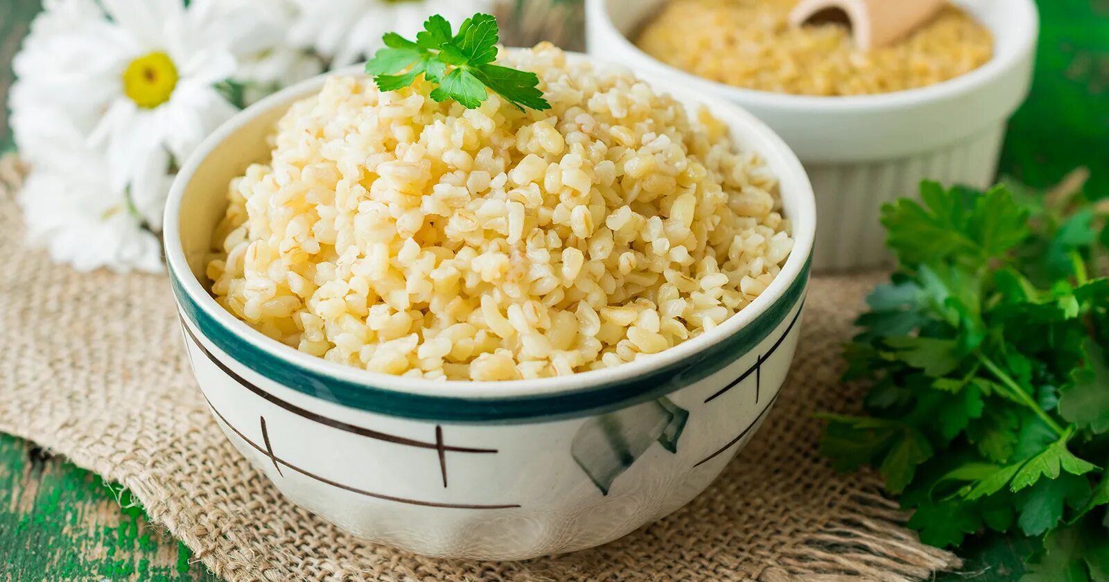 польза булгура вареного. каша из булгура. злак булгур. полезная крупа булгур. крупа булгур.