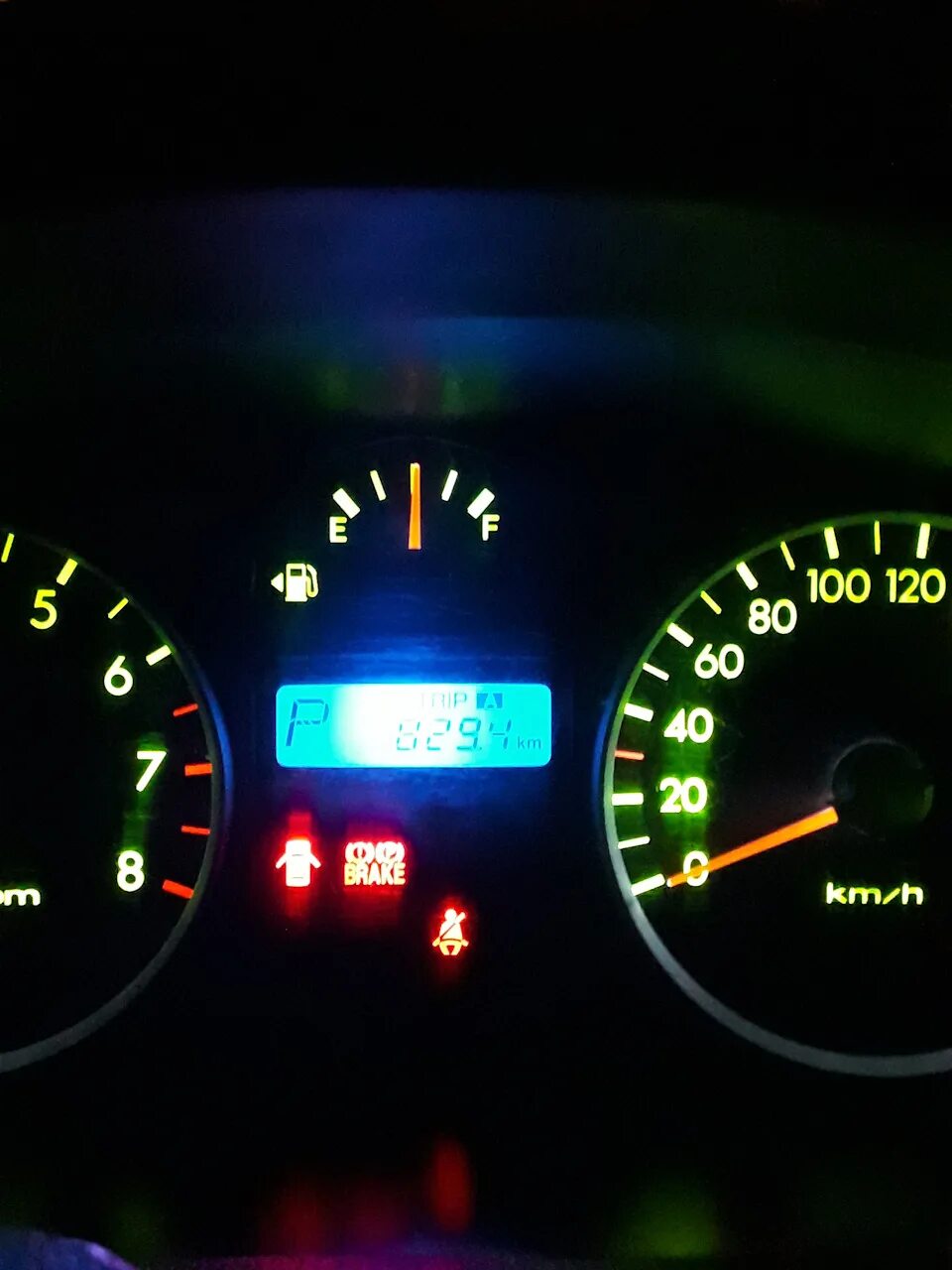 Hyundai getz бензин. Датчик бензина на хендай гетц 1.1. расход топлива hyundai getz 1.1 механика. панелька оборотов хендай гетц 1.4.