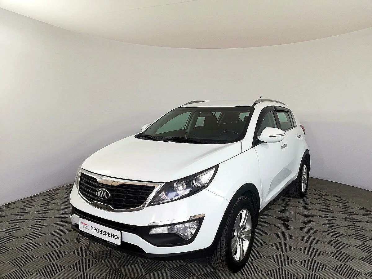 Kia Sportage III 2012. Kia Sportage, 2012 цвет белый. Киа Спортейдж 2012 года белая. Kia Sportage 3 White. Купить спортейдж в ростове