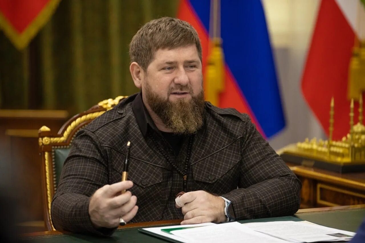 Рамзан кадыров 2022. Глава чечни 2022. Рамзан кадыров украина 2022. Рамзан кадыров 2023. Рамзан кадыров 2020.