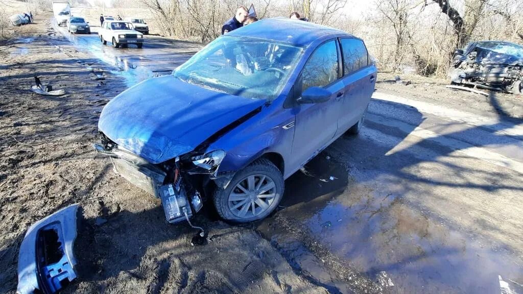 Долгов авария. ДТП Воронежская область Семилуки Землянск. Авария в Воронежской области Землянск. ДТП В Землянске Воронежская область.