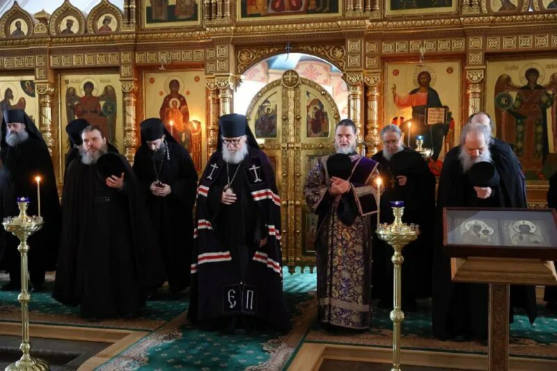 валаамский монастырь богослужение. литургия валаамского монастыря слушать. валаамское подворье в санкт-петербурге духовенство. преображенский собор иваново хиротония. сретение господне валаам.