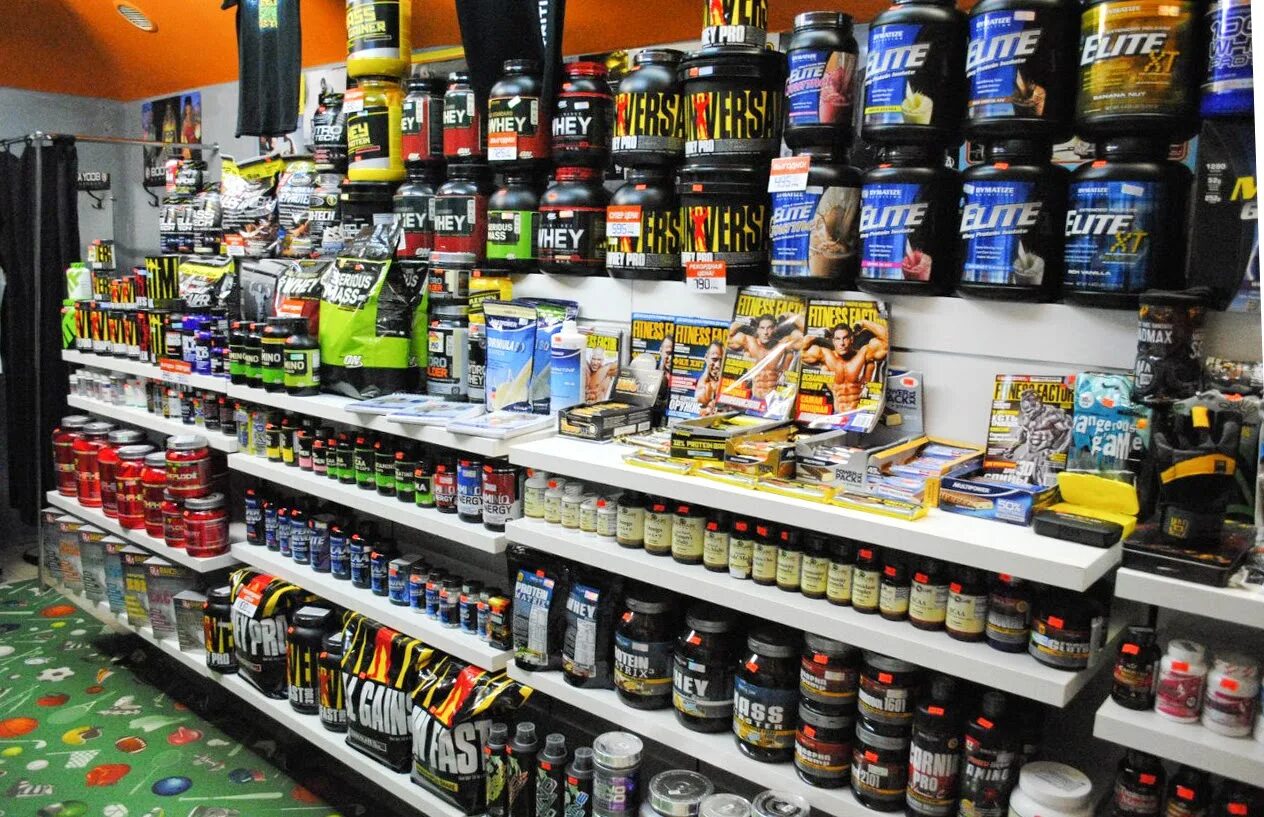 Геймеры питание. Самые популярные киберспортивные дисциплины. Геймеры питание. Еда на столе у геймера. Игрушки для мальчиков геймеров.