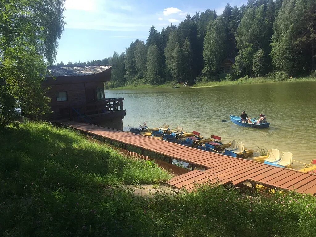 Лопотово пляж Истра. Истра водохранилище база. Турбаза на Истринском водохранилище. Пляж Трусово на Истринском водохранилище. Истринские водоемы