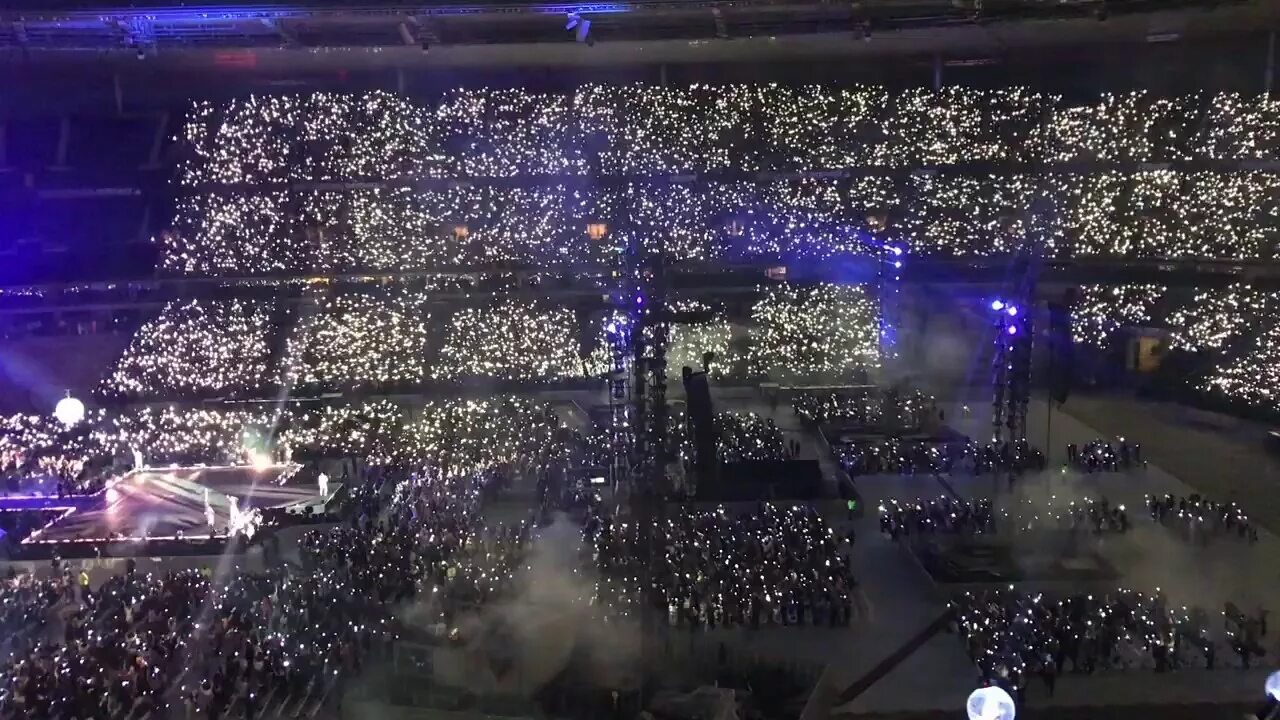 Концерт бтс 2021 лос анджелес. Концерт 01. Концерт максим певица 2022. Концерт руки вверх 2022 в уфе. 01 2024.