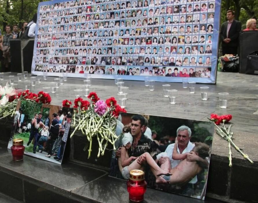 В память написали песню теракт