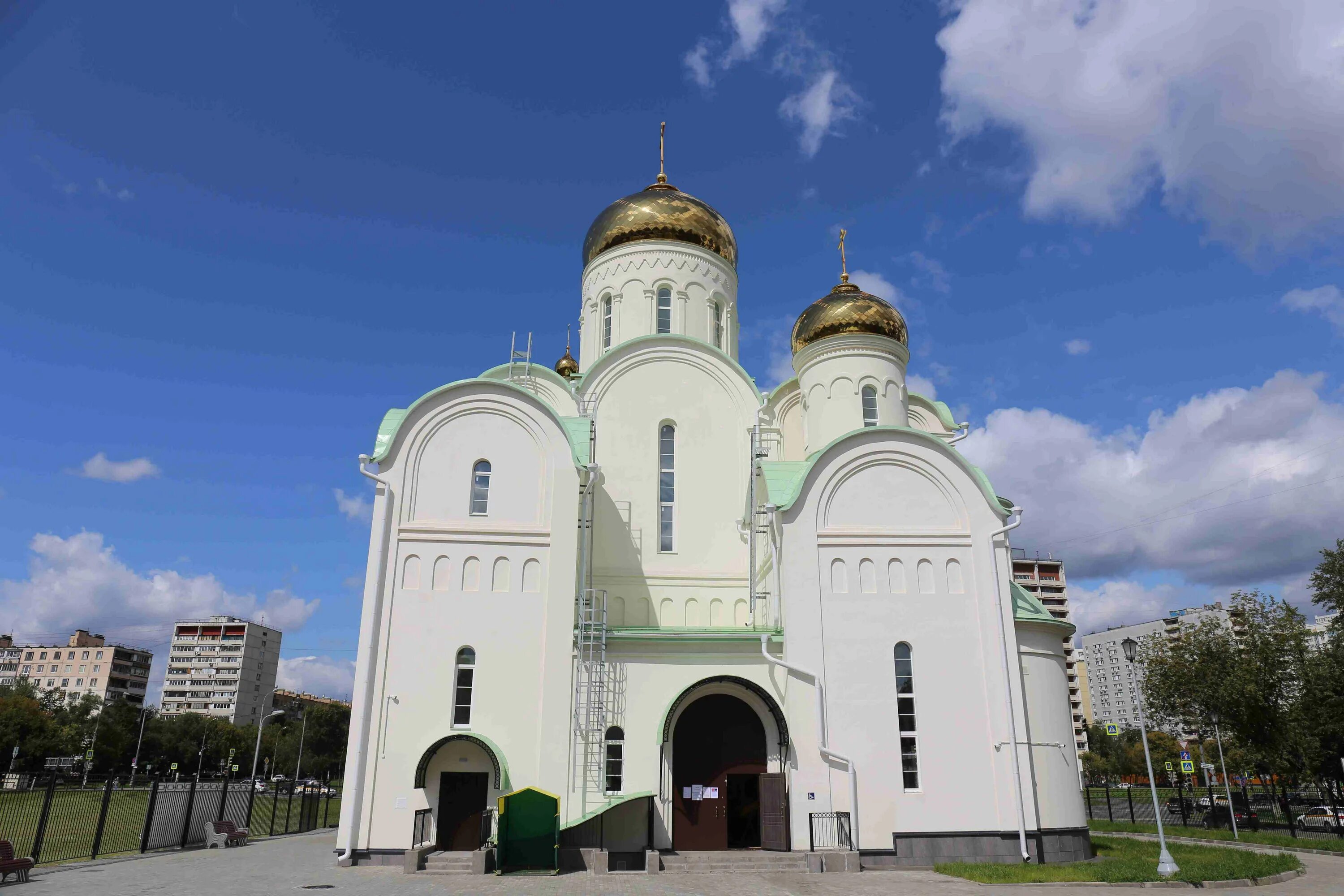 Новая церковь в москве
