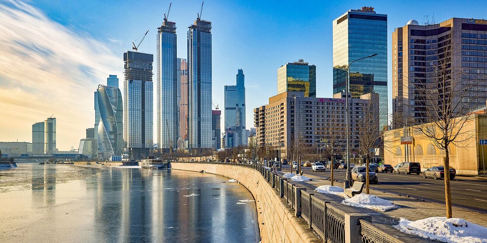 Москва центр 2025. Москва сити one tower 2025. москва высотки 2025. москва сити с воробьевых гор 2025. правительство в москва сити небоскрёб.