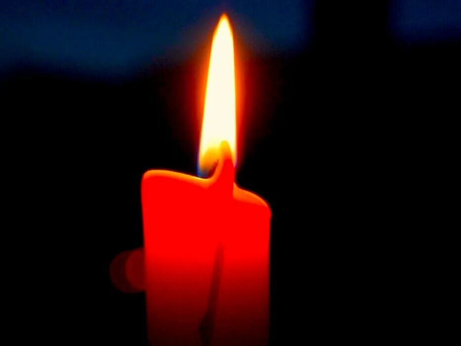 Скорбим. Свечи памяти любим помним. Свечка для ушедших. Свечка когда умирают. Свеча о погибших.