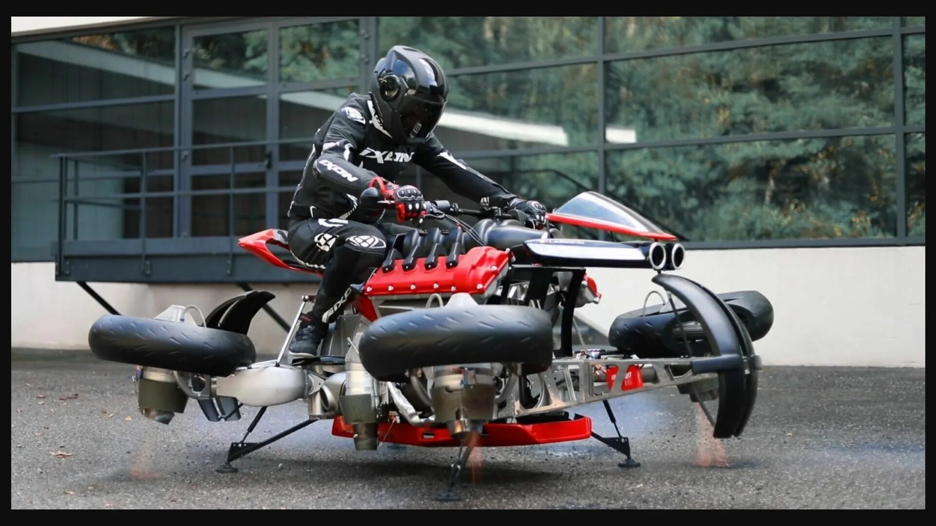 Купить воздушный мотоцикл. Летающий мотоцикл-трансформер Lazareth. Летающий байк Lazareth LMV 496. Lazareth lm847. Летающий мотоцикл la Moto volante 496.