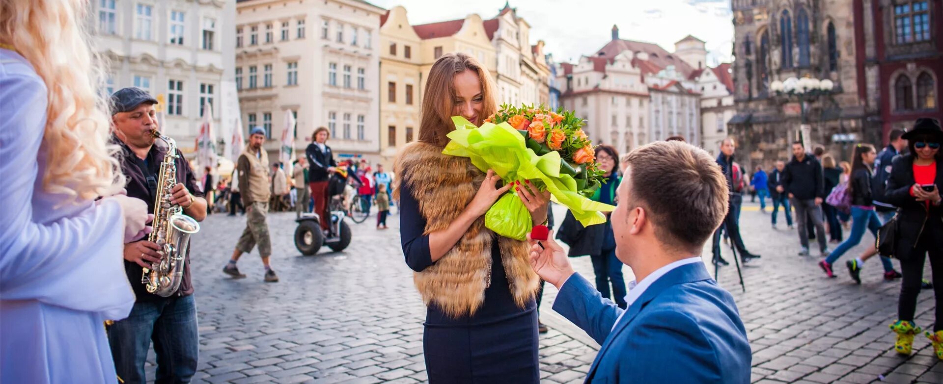 Из первых рук предложения. Предложение руки и сердца. Предложение руки и сердца девушке. Креативное предложение руки и сердца. Предложение руки и сердца фото.