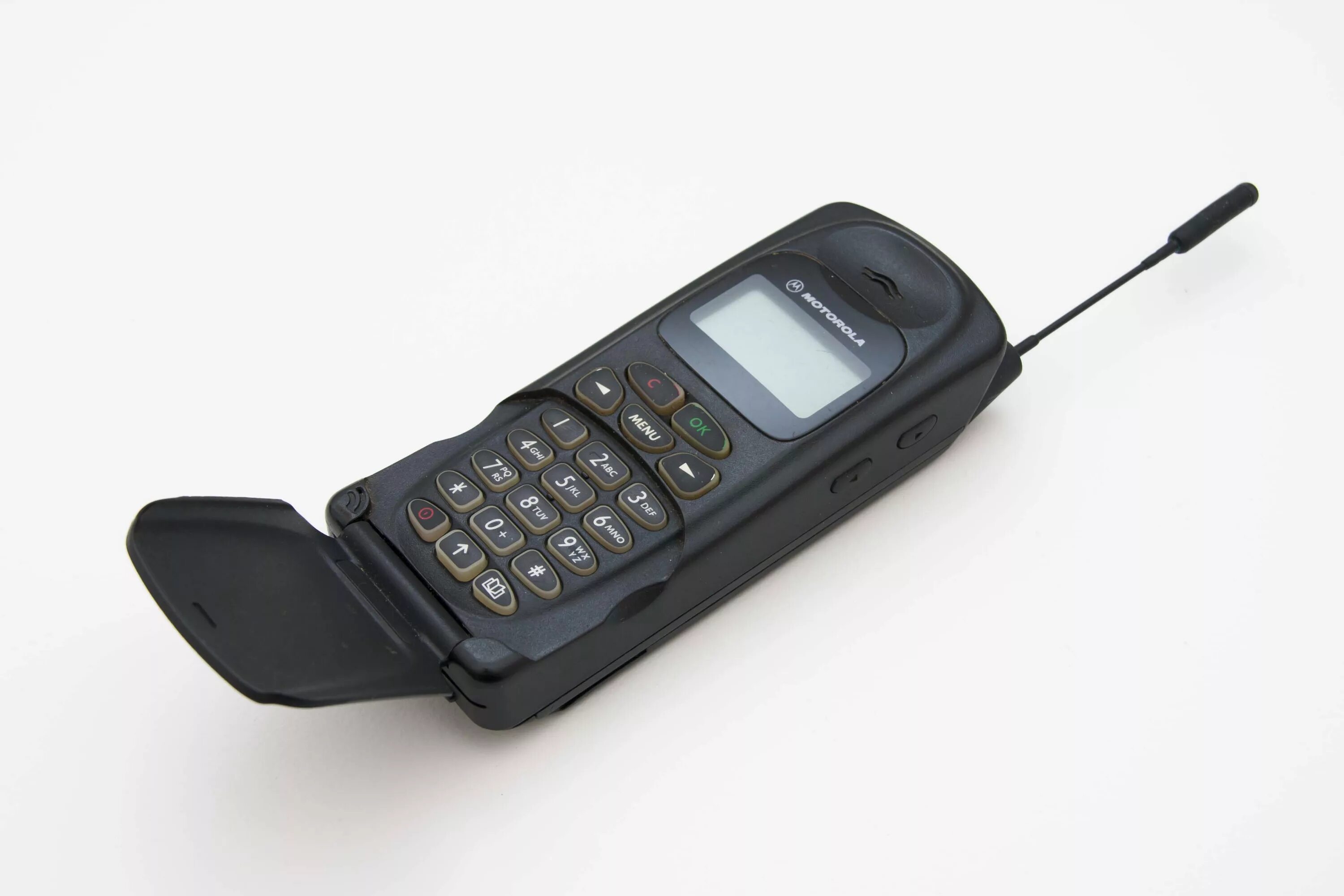 Старый телефон с антенной. Моторола d470. Моторола дампс 1997. Моторола стартак 3000. Моторола STARTAC.