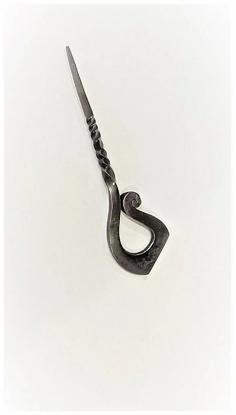 Вязаные обереги крючком. Кованая шпилька для волос. Спица оберег. Спица оберег. Игла большая кованная.