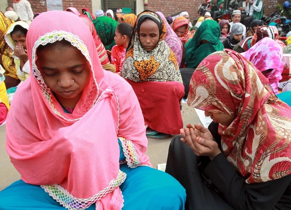 Бангладеш религия. Бангладеш перенаселение. Тип населения бангладеш. Бангладеш коренные жители. Тип населения бангладеш.