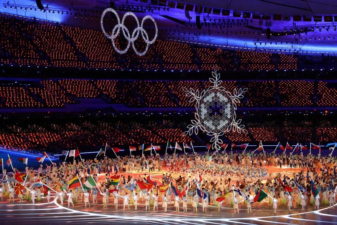 Церемония закрытия трансляция. Стадион Птичье гнездо в Пекине Олимпийские игры 2022. Олимпийский Пекин 2022. Церемония закрытия Олимпийских игр 2022.