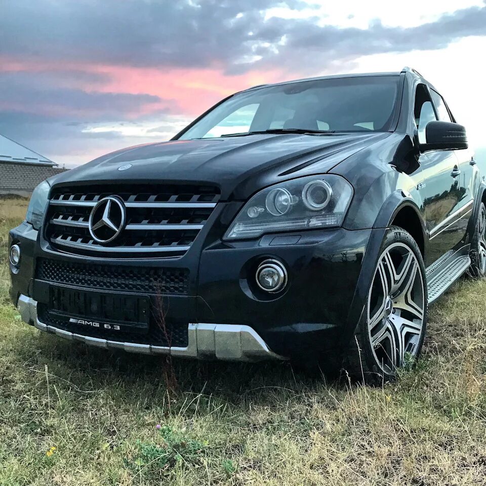 Купить мерседес мл на авито. Mercedes Benz ml 63 AMG w164. Mercedes ml63 AMG w164. Mercedes ml w164 AMG. Mercedes ml 164 AMG.