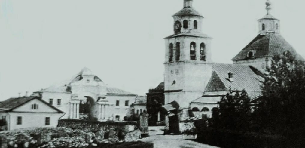 храм в полотняном заводе калужской области. храм преображения господня полотняный.