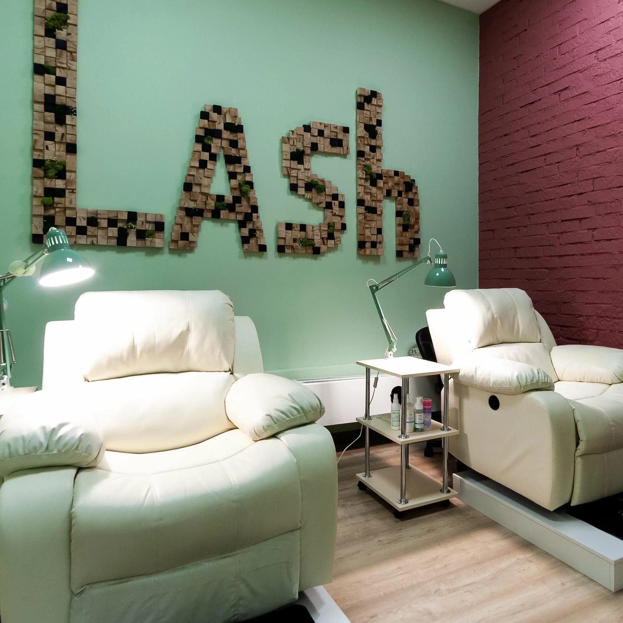 Beauty studio 4. Beauty studio инны морозовой химки. студия красоты химки московская 11. студия бьюти в химках. бьюти студия инны морозовой логотип.