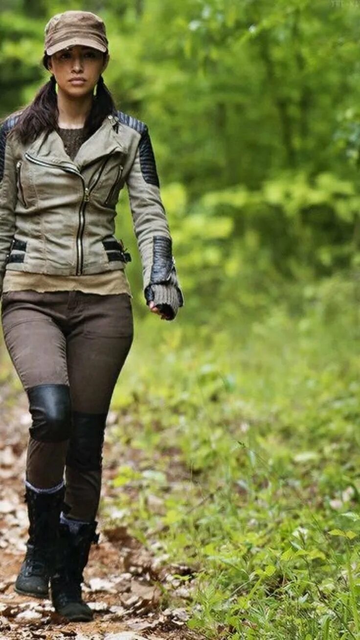 Розита эспиноза кристиан серратос. Розита эспиноза ходячие мертвецы. Кристиан серратос ходячие мертвецы. Ходячие мертвецы рощита. Розита эспиноза ходячие мертвецы.