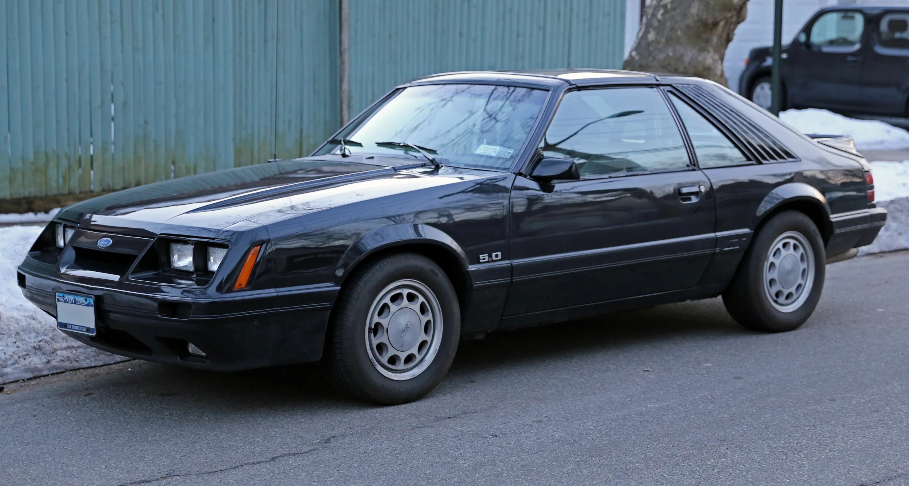 1979 1990 годы. Ford Mustang 1990. Форд Мустанг 1986-1993. Форд Мустанг 1980-1990. Форд Мустанг 3 поколения.