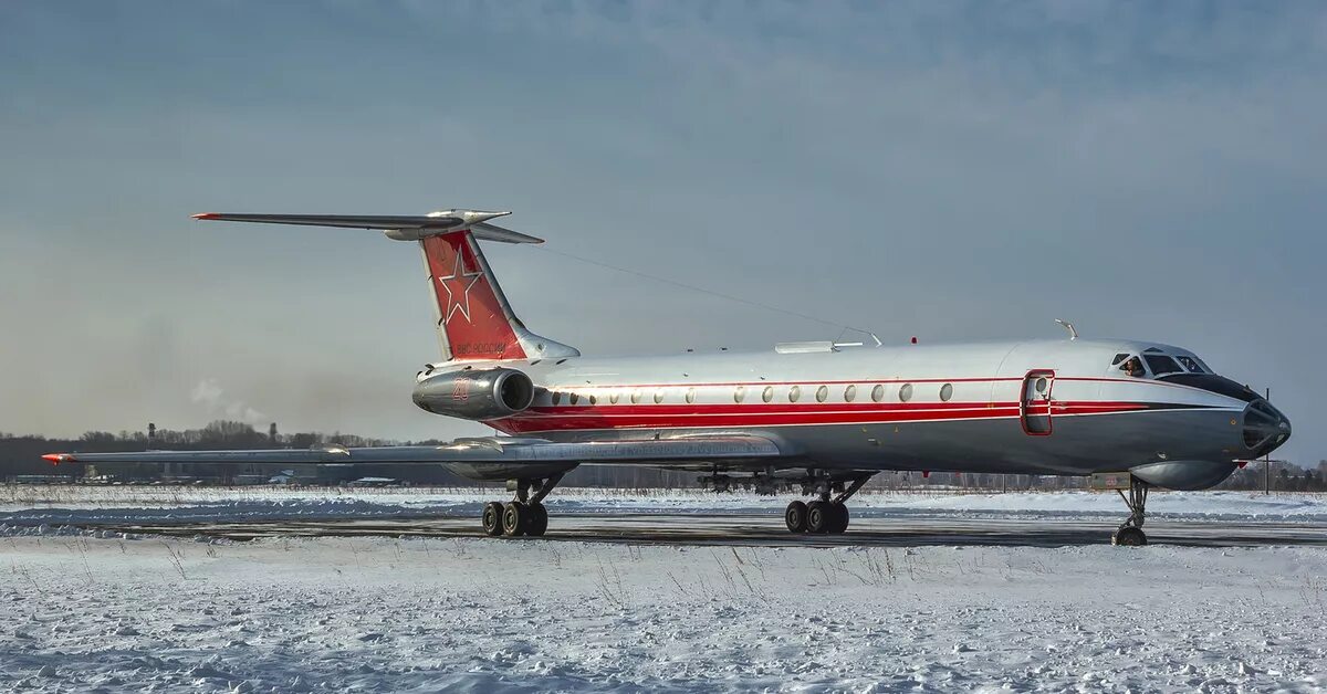 Ту-134 убл шагол. Ту-134 ввс. Ту-134 пассажирский самолёт салон. Самолет ту 134. Ту 134 королева сердца.