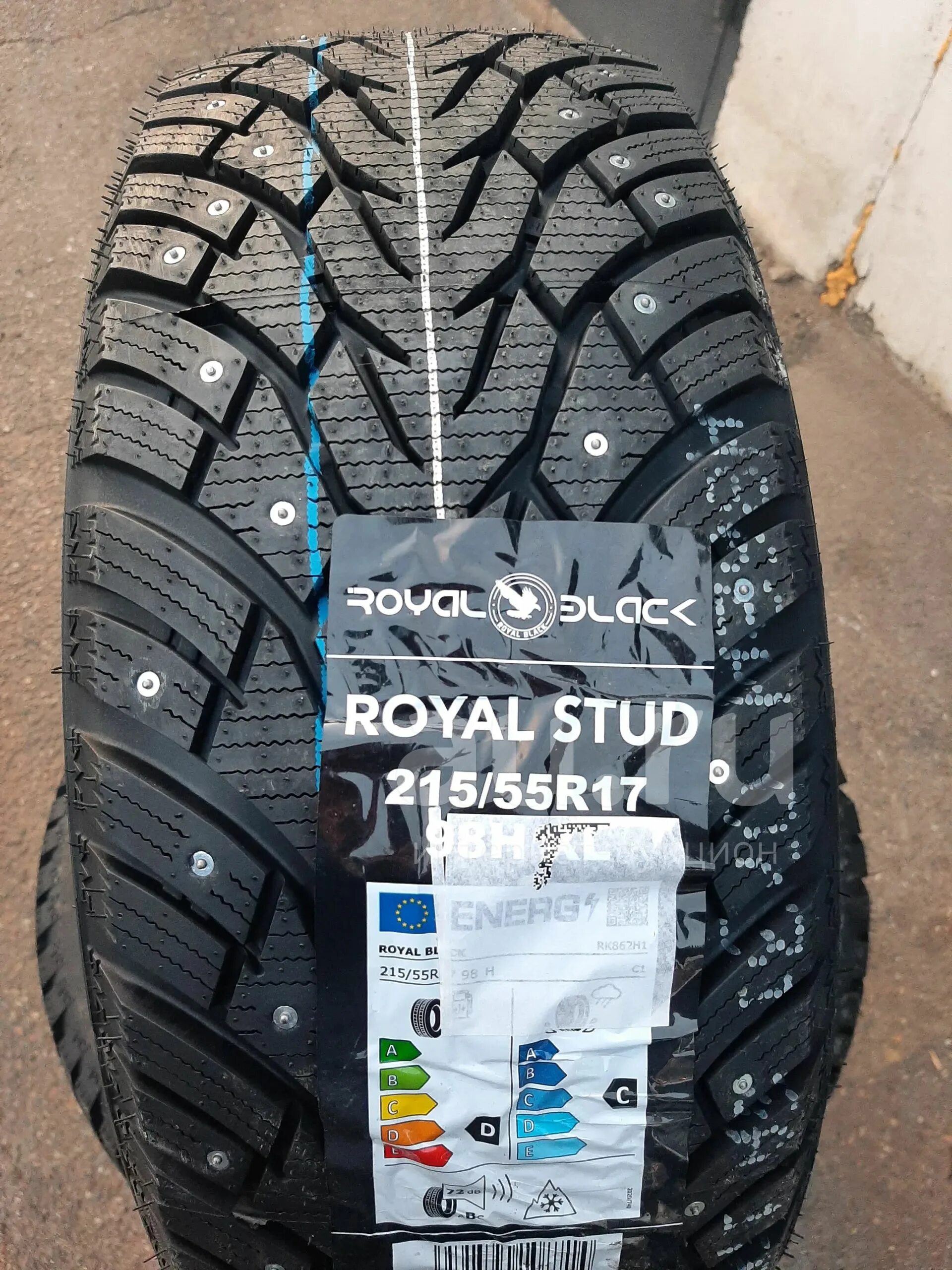 Royal шины производитель. Роял Блэк 265 65 17 зимние. Royal Black Royal stud 2 245/45 r20. Royal Black Royal Performance 215 55 17. Royal Black Royal stud 2.