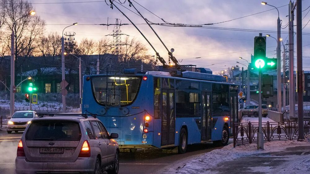 Троллейбус 1 иркутск в реальном времени. Иркутский троллейбус. троллейбус 3 иркутск. иркутский троллейбусный парк. троллейбус 5 иркутск.