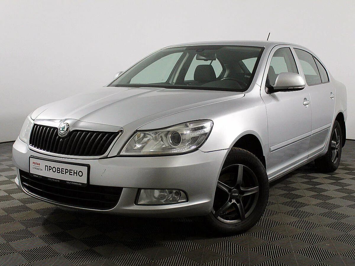 Купить шкоду октавию 2012. Skoda Octavia a5 Рестайлинг. Octavia Scout 2012.