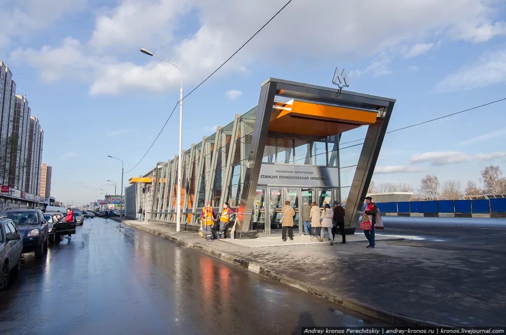 Лермонтовский проспект выходы. Станция метро Лермонтовский проспект. Лермонтовский проспект метро Жулебино. Метро Лермонтовский проспект Жулебино 2013. Метро Лермонтовский проспект район.