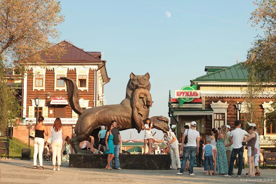 Что посетить в иркутске. 130 Квартал Иркутск Бабр. Главная достопримечательность Иркутска. Иркутск достопримечательности города. Иркутск Бабр летом.