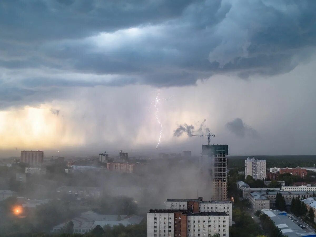 Воздух погода новосибирск. Ветер в Сибири лето. Погода в Сибири летом. Сибирь летом ветер. Погода Сибирь сегодня.