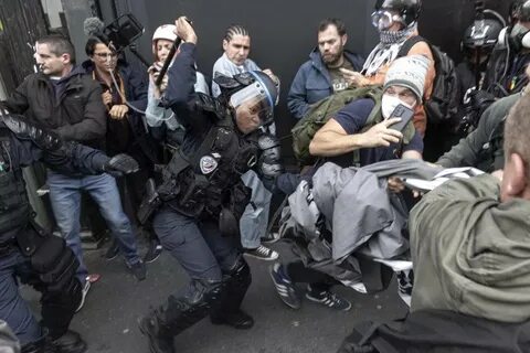 7 человек вышли
