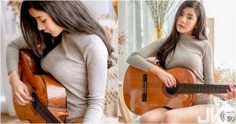 My sister the guitar