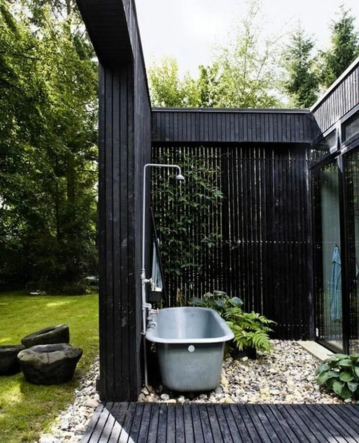 Garden shower. Garden shower. Душевая на даче. Душевая на даче. Garden shower.