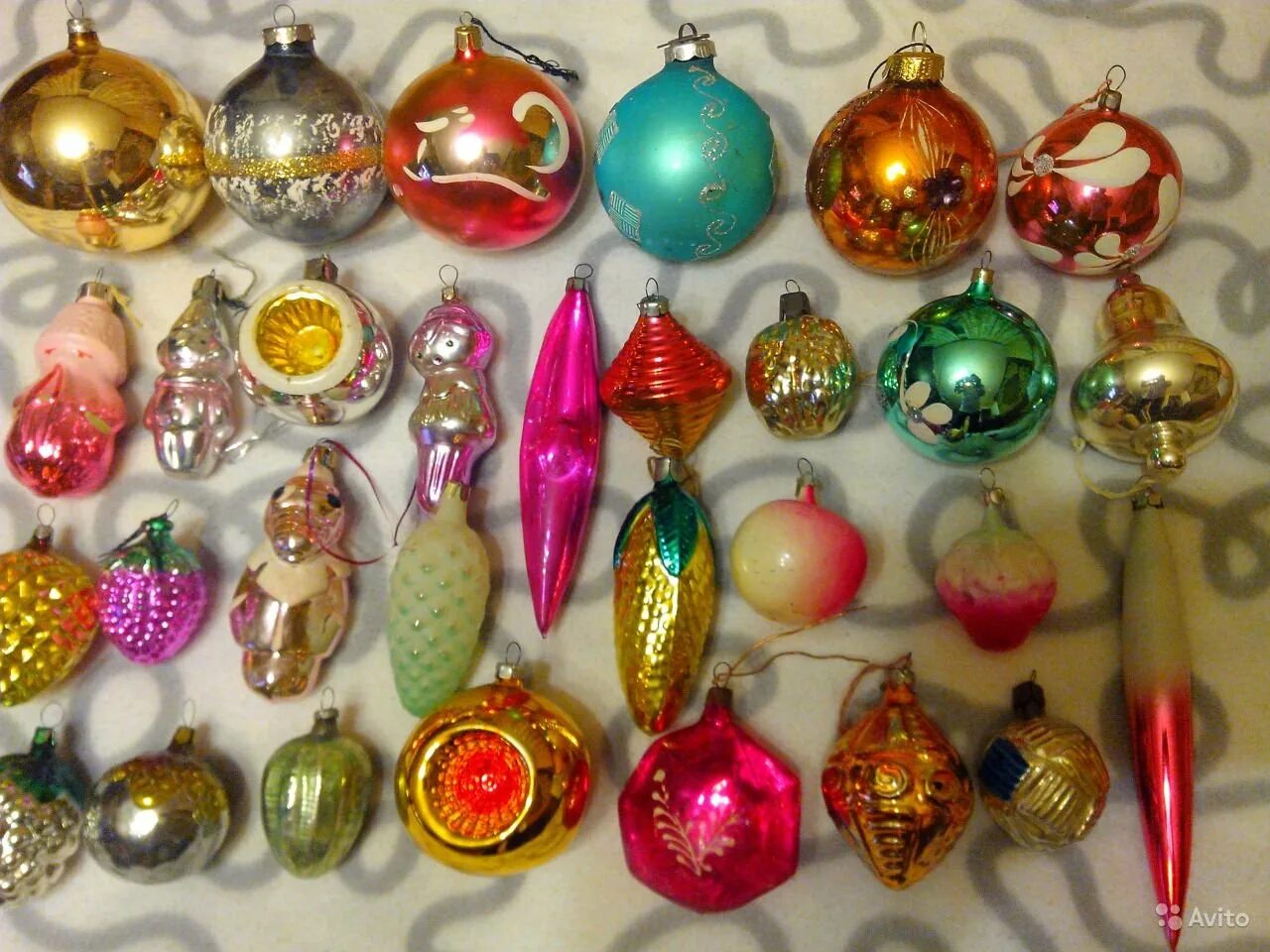 Старинные новогодние игрушки. Ёлочные игрушки ссср. Советские новогодние игрушки. Советские новогодние игрушки. Советские елочные игрушки на прищепках.