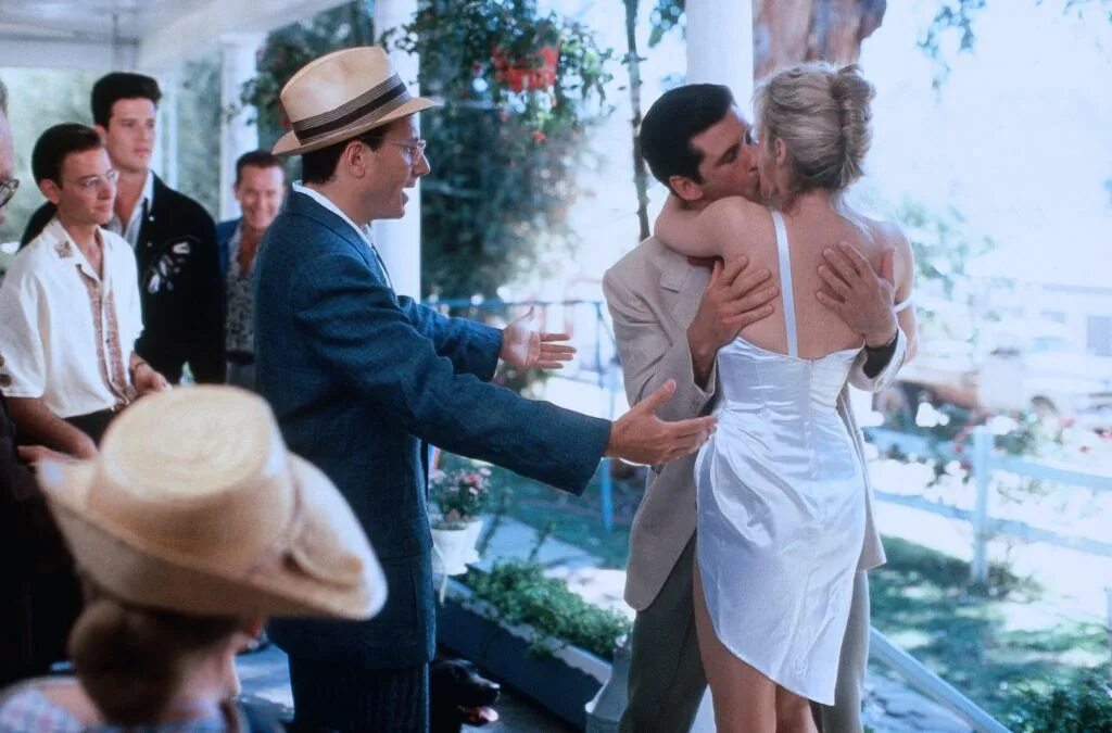 против свадьбы. бежит от невест. 5 интере фактов о женихе. жених и невеста бегут. невеста убегает от жениха.