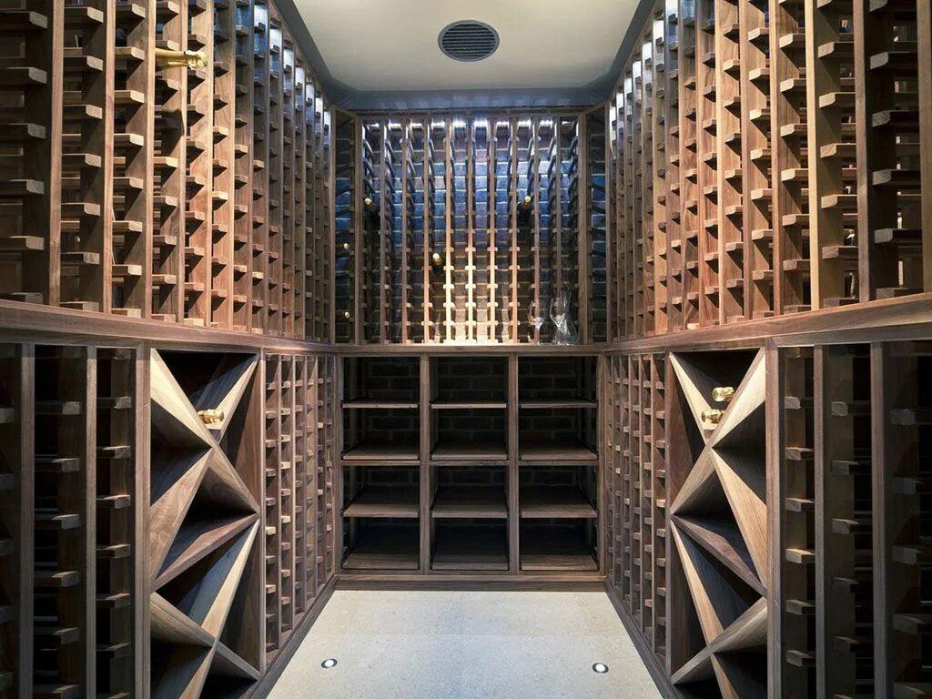 Винный погребок вино wine cellar. Винный погреб москва. Винный погреб. Винный погреб в доме. Винный погреб москва.