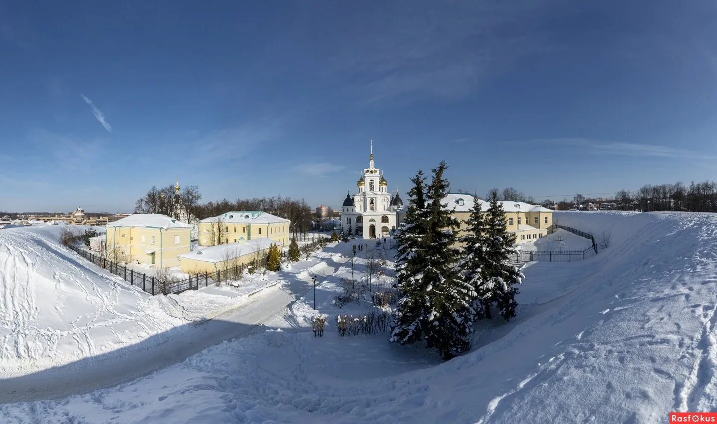 Куда поехать погулять зимой в подмосковье. Дмитров. дмитров кремль зимой. дмитров вал зимой. дмитров (московская область) зимой.