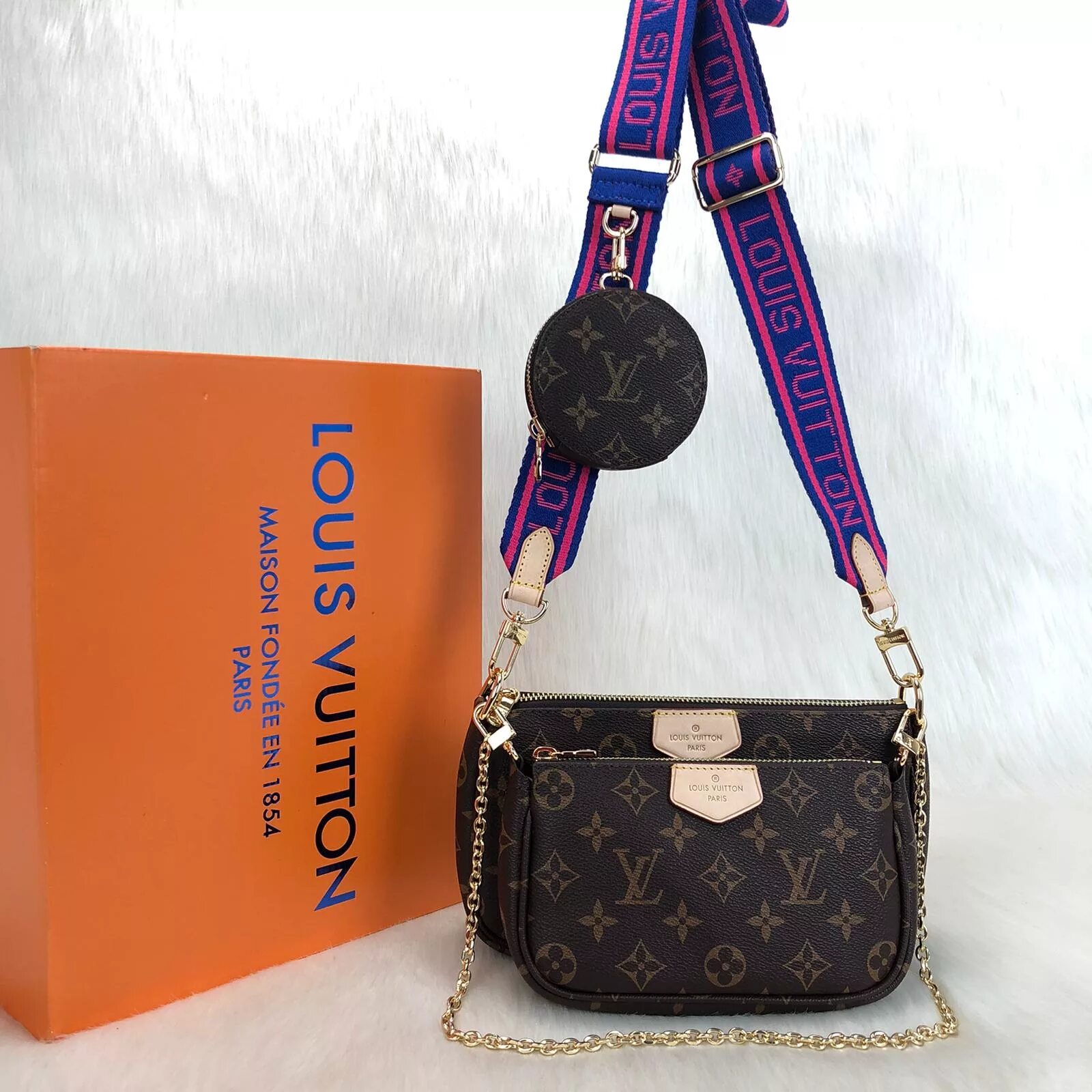 Сумка мульти. Louis vuitton multi pochette. сумка lv multi pochette. сумка lv pochette multi голубая. сумка multi pochette accessoires.