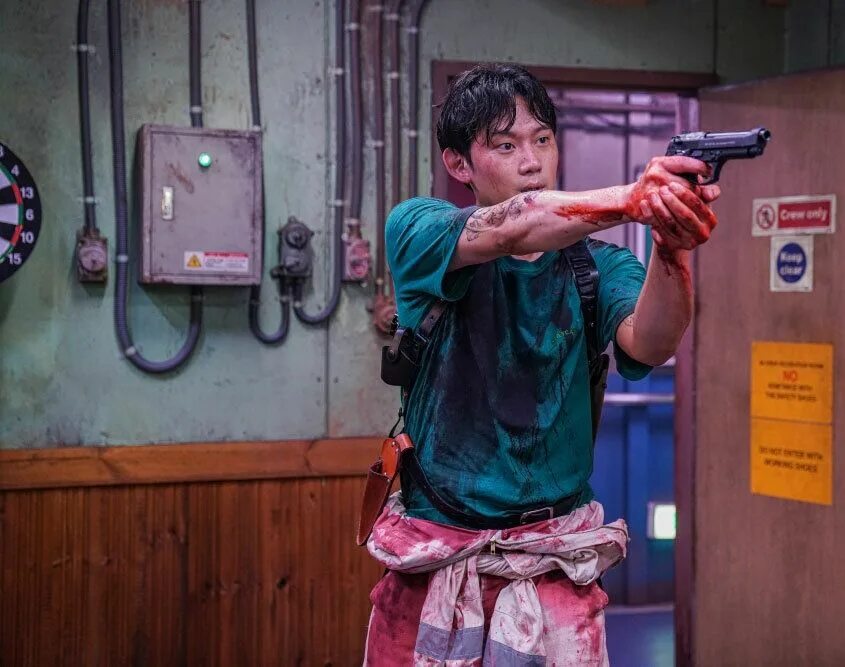 Чан дон-юн корабль в пусан. Чан дон-юн корабль в пусан. Корабль в пусан 2. Cha hyun soo sweet home. Дзе каири актер.